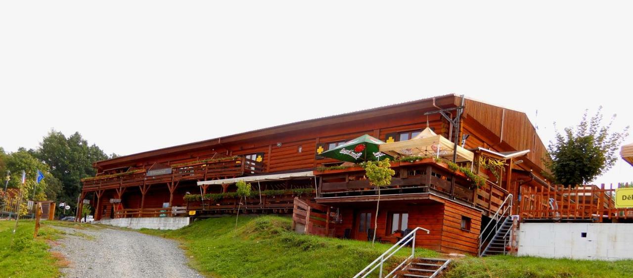 Sport-Hotel Sibenicni Vrch Mnichovice Exterior photo